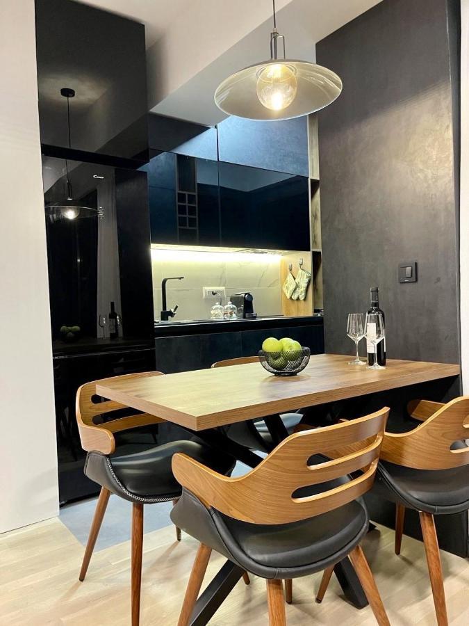 Sunlight Luxe Apartment Skopje Extérieur photo