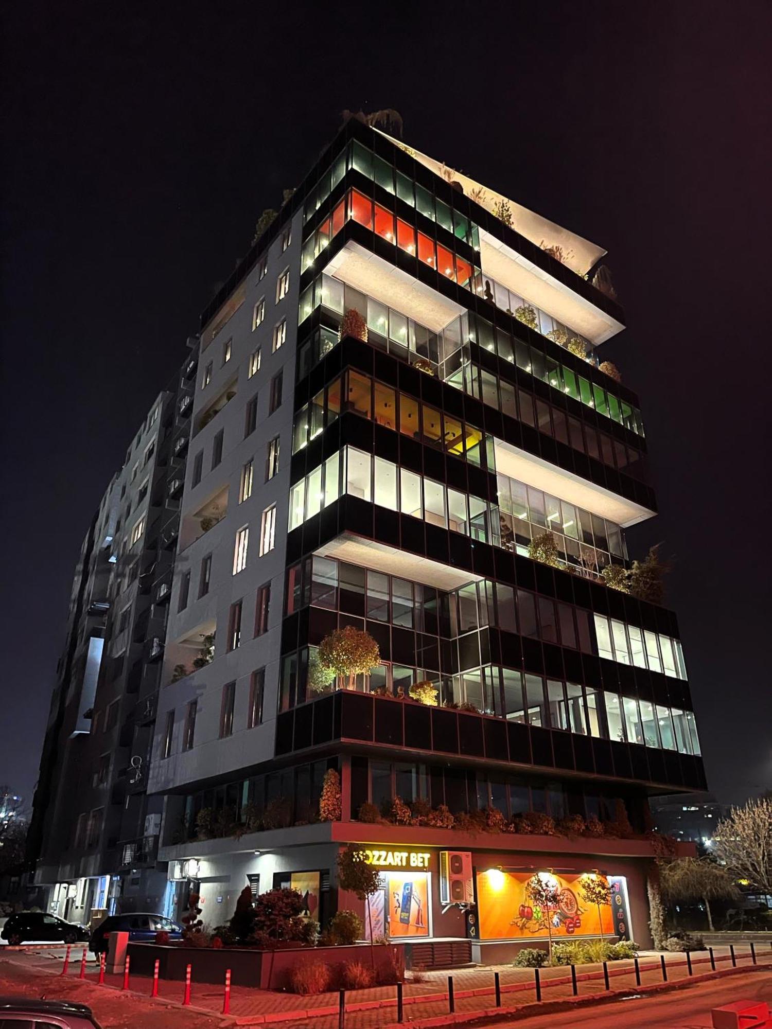 Sunlight Luxe Apartment Skopje Extérieur photo